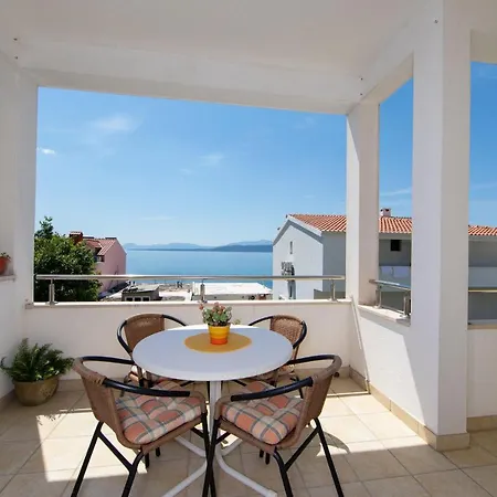 Apartment Ruzica *