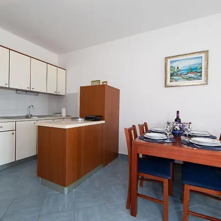 Apartment Ruzica Igrane