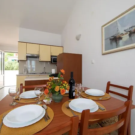 Ruzica Apartment *